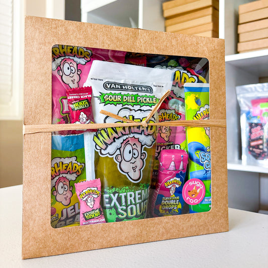 Warheads Extreme Sour Pickle Kit Gift Box